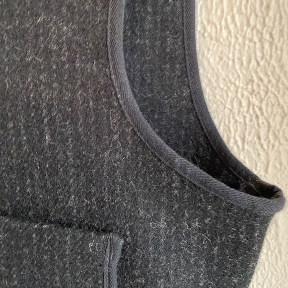 Mens Woolrich charcoal chalk stripe wool vest with zip front and pockets Sz S - Picture 9 of 13